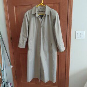 Lady's London Fog Thinsulate Zip Out Lined Tan Trench Coat sz 10 petite...